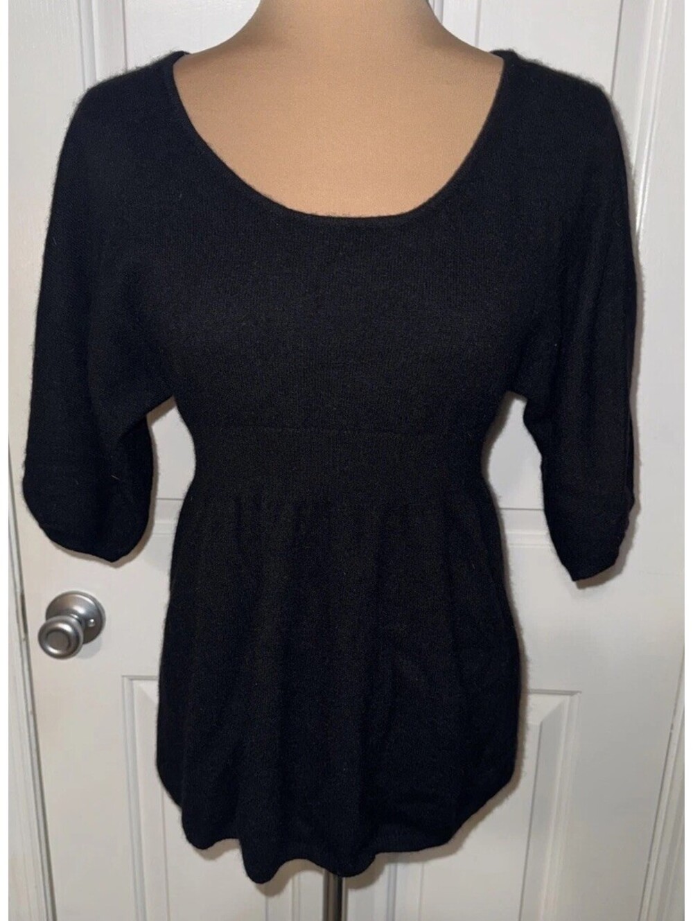 Mainbocher Pure Cashmere Sweater Medium Black Short Sleeve Luxury Pullover